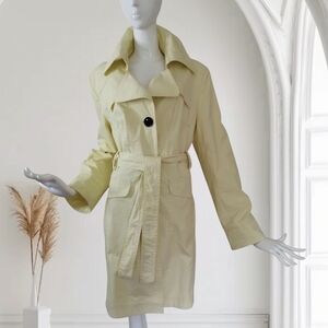 Yellow Trench Coat with Structured Silhouette and Relaxed Fit